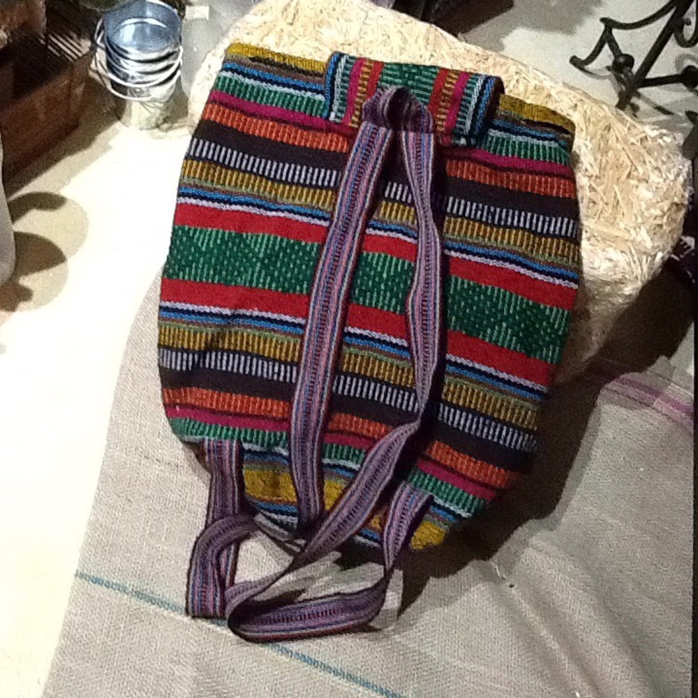 Simple Knit Backpack. Excellent Condition! - image 3